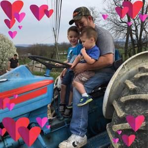 Meet your Posher, Deena